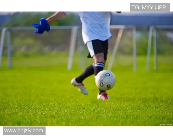 见证足球明星在绿茵场上闪耀瞬间与辉煌成就的精彩旅程